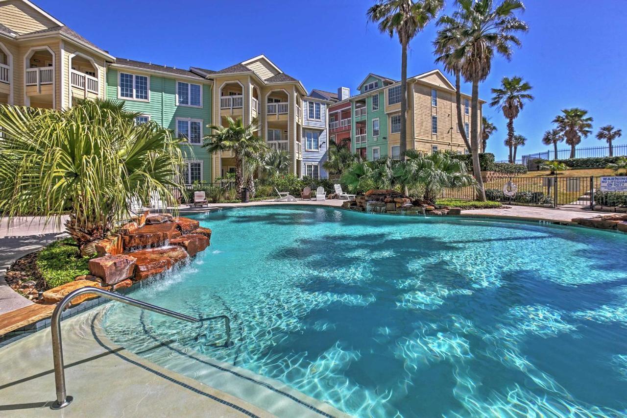 Colorful Galveston Retreat Steps From Beach And Pool Exterior photo